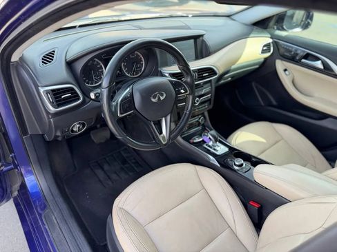 Used 2017 INFINITI QX30 FWD image 24