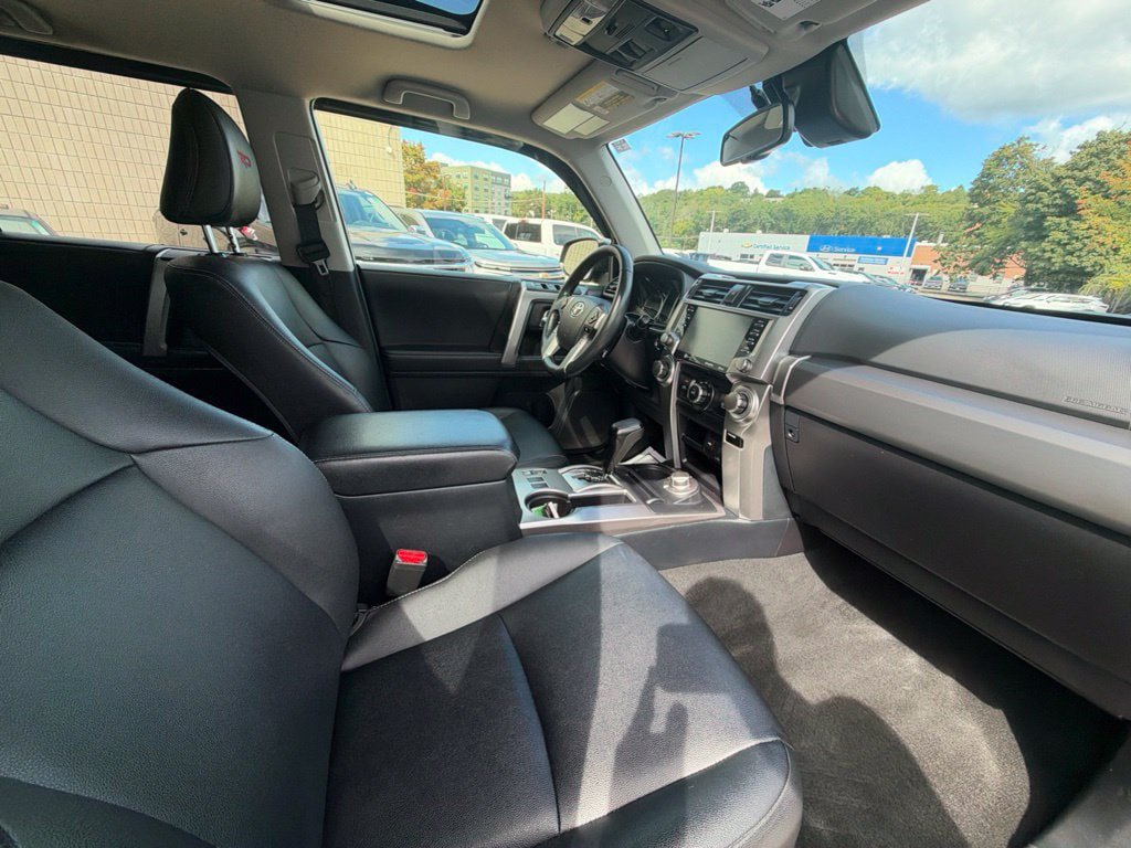 Used 2023 Toyota 4Runner TRD Sport AWD/4WD image 21