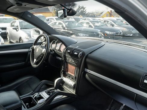 Used 2008 Porsche Cayenne S image 13