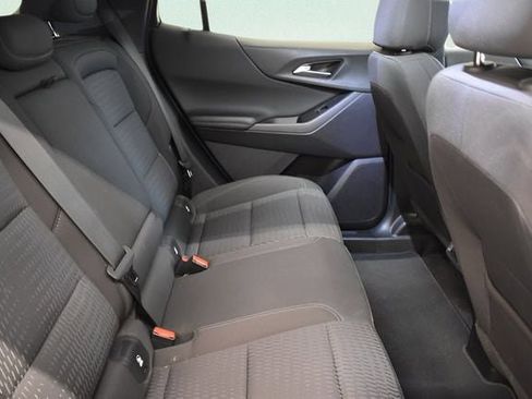 Used 2025 Chevrolet Equinox LT image 17