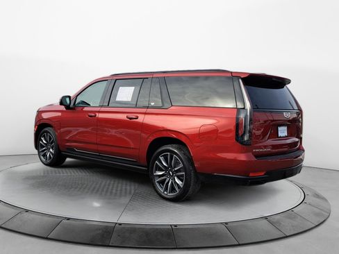 Certified 2024 Cadillac Escalade ESV Sport Platinum image 5