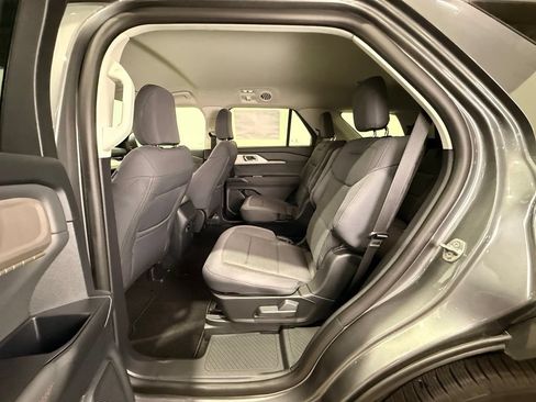 New 2026 Ford Explorer Active AWD/4WD image 17