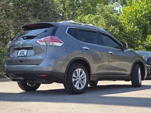 Used 2015 Nissan Rogue SV FWD image 10