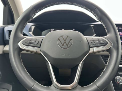 Used 2023 Volkswagen Taos SE FWD image 19