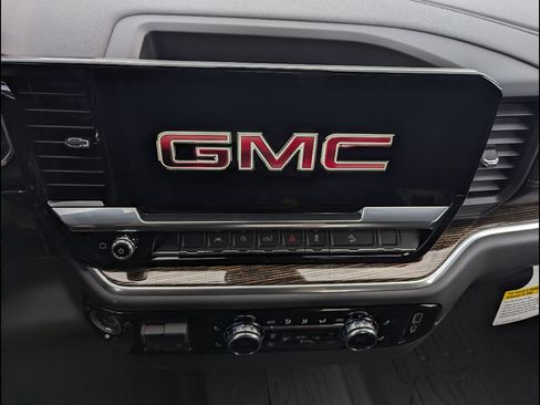 New 2026 GMC Sierra 1500 SLE w/ X31 Off-Road Package AWD/4WD image 24