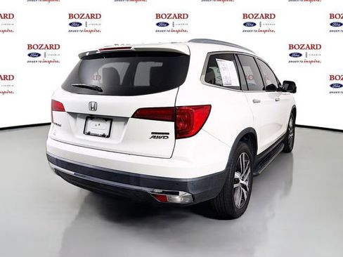 Used 2018 Honda Pilot Touring image 8