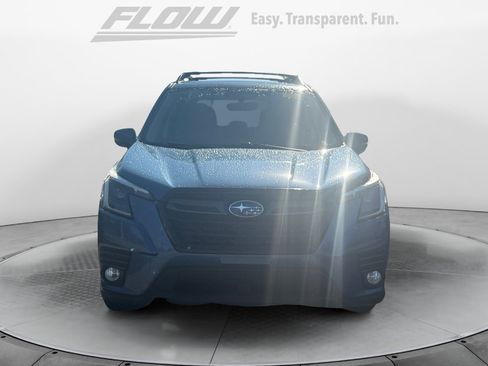 Used 2023 Subaru Forester Limited AWD/4WD image 2