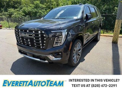 Used 2025 GMC Yukon Denali Ultimate AWD/4WD image 1