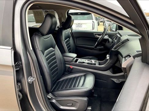 Used 2024 Ford Edge SEL AWD/4WD image 7