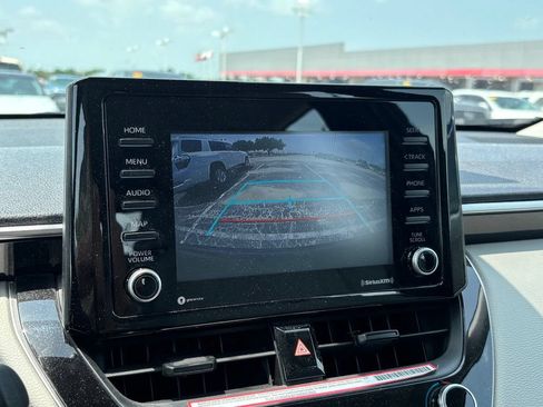 Certified 2022 Toyota Corolla Cross L FWD image 10