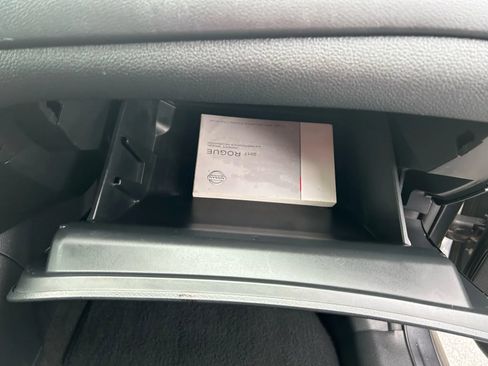 Used 2017 Nissan Rogue SV w/ Midnight Edition Package FWD image 33