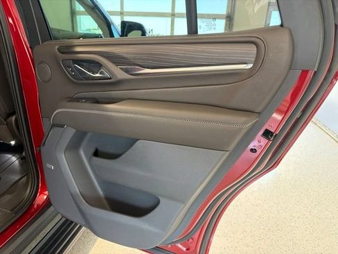 Used 2021 GMC Yukon Denali w/ Denali Premium Package AWD/4WD image 54