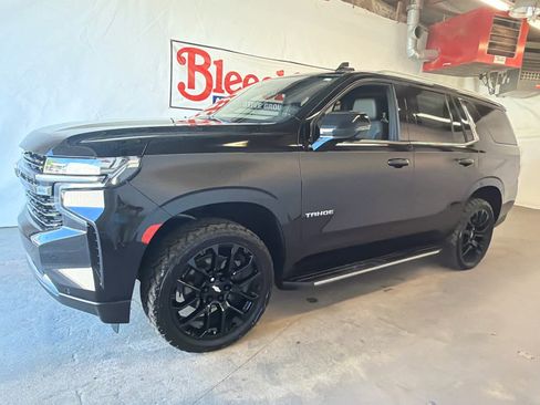 Used 2022 Chevrolet Tahoe LT w/ Luxury Package image 2
