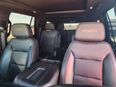 Used 2021 Chevrolet Tahoe High Country w/ Premium Package RWD image 20