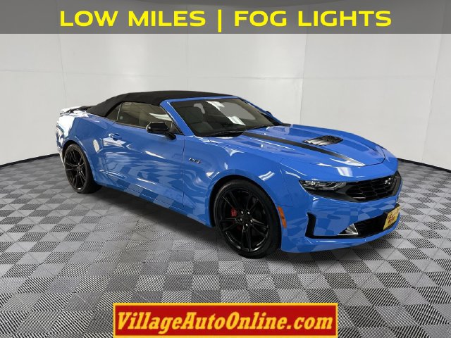 Used 2022 Chevrolet Camaro LT w/ RS Package RWD image 5