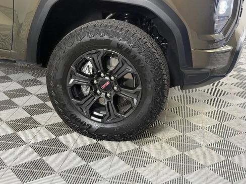 Used 2025 GMC Canyon Elevation RWD image 12