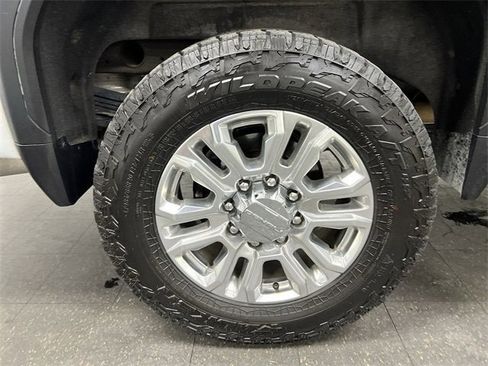 Used 2022 GMC Sierra 2500 Denali w/ Denali Ultimate Package image 33