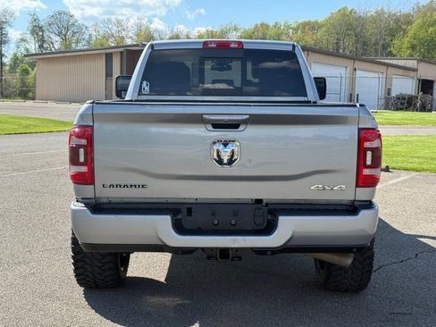Used 2024 RAM 2500 Laramie AWD/4WD image 6