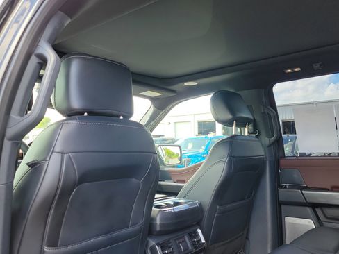 Used 2021 Ford F150 Lariat w/ Equipment Group 502A High image 14