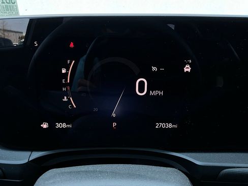 Used 2025 Buick Envista Preferred image 37