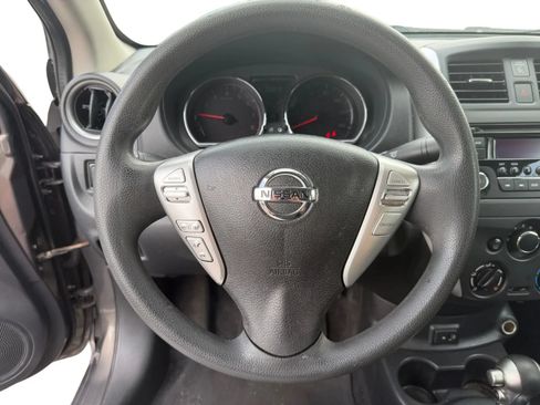 Used 2017 Nissan Versa SV FWD image 11