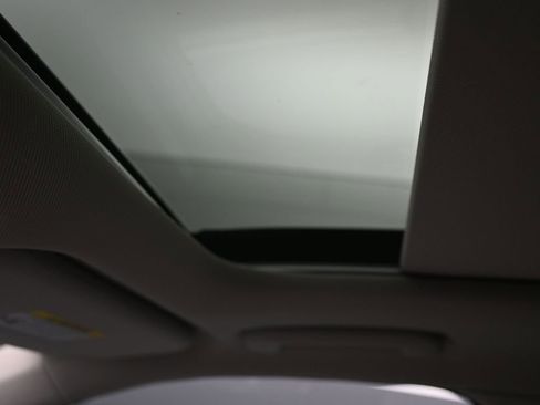 Used 2025 Kia Sorento SX image 11