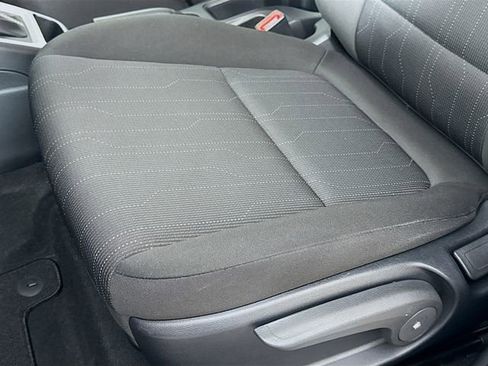 Certified 2022 Hyundai Venue SE image 20