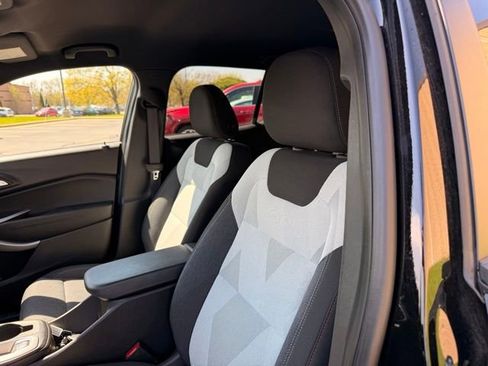 Used 2024 Chevrolet Trax RS w/ Driver Confidence Package image 12