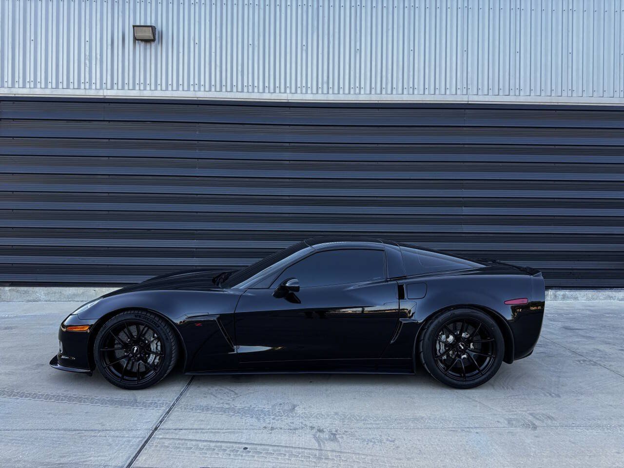 Used 2011 Chevrolet Corvette Z06 RWD image 3