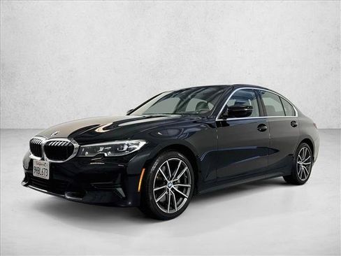 Used 2020 BMW 330i Sedan w/ Convenience Package RWD image 3