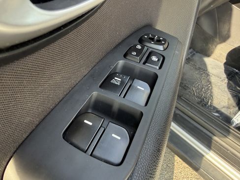 Used 2016 Kia Soul image 13