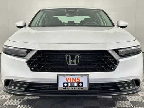 Used 2025 Honda Accord LX image 17