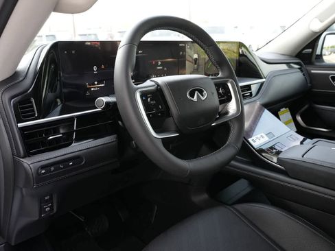 New 2026 INFINITI QX80 Luxe AWD/4WD image 16
