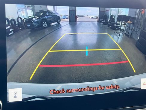 Used 2025 Toyota Camry LE image 15