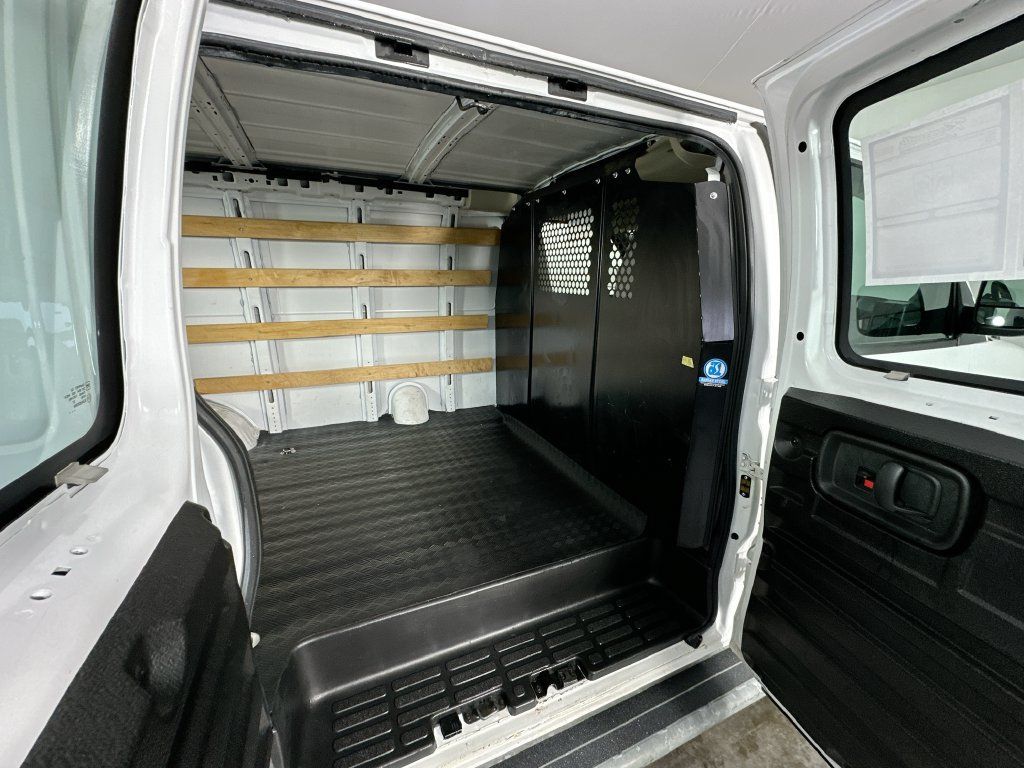 Used 2022 Chevrolet Express 2500 w/ Driver Convenience Package RWD image 13