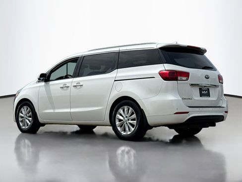 Used 2015 Kia Sedona EX FWD image 13