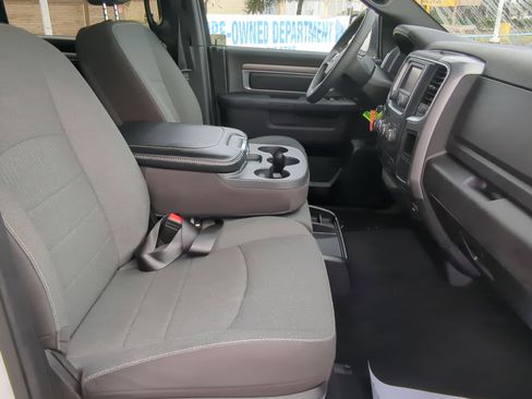 Used 2024 RAM 1500 Classic Warlock image 30