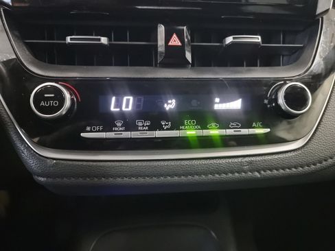 Used 2021 Toyota Corolla SE FWD image 21