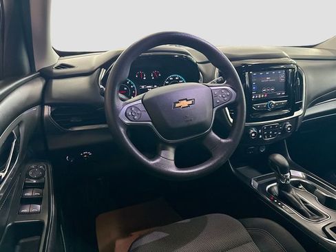 Used 2021 Chevrolet Traverse LS w/ LPO, Black Accent Package FWD image 21