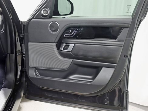Used 2020 Land Rover Range Rover image 27