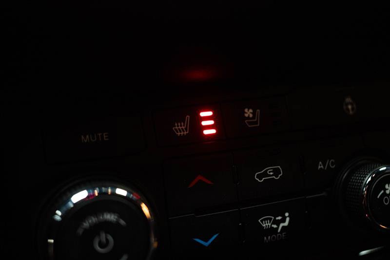 Used 2025 Dodge Durango GT AWD/4WD image 23