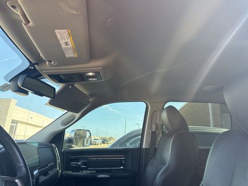 Used 2017 RAM 3500 Laramie image 11