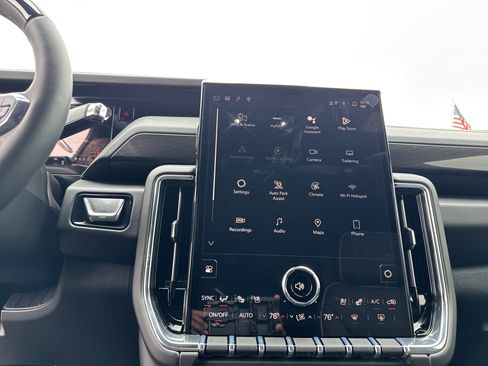 New 2026 GMC Yukon XL Elevation w/ Elevation Premium Package image 23