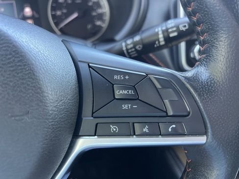 Used 2020 Nissan Kicks SR image 27