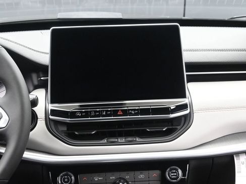 New 2026 Jeep Compass Limited image 26