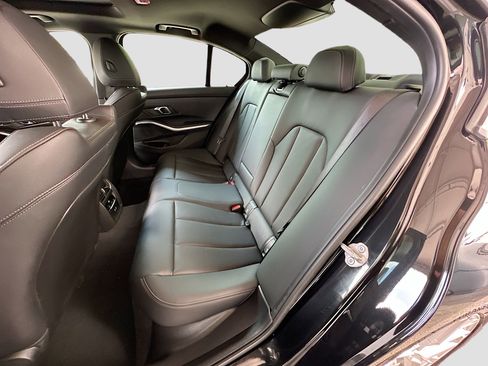 Certified 2025 BMW 330i Sedan RWD image 25