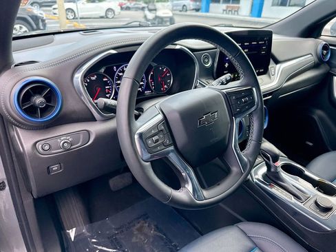 Certified 2023 Chevrolet Blazer RS FWD image 9