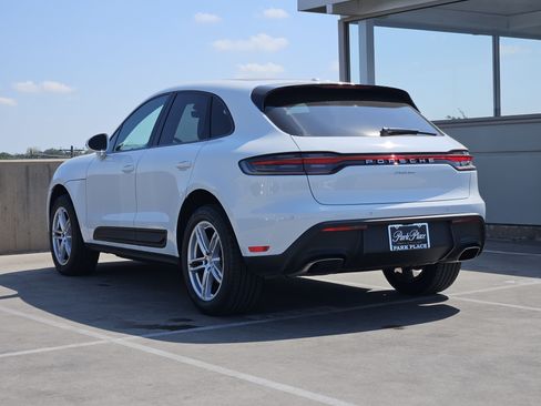 Used 2026 Porsche Macan AWD/4WD image 3