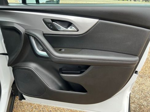 Used 2024 Chevrolet Blazer LT w/ Convenience Package FWD image 11