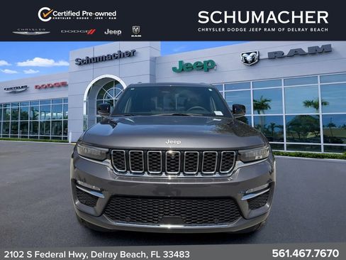 Used 2024 Jeep Grand Cherokee Limited w/ Luxury Tech Group II RWD image 2